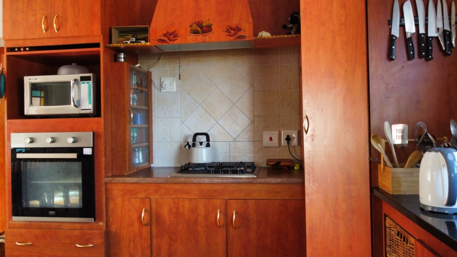 2 Bedroom Property for Sale in Hersham Western Cape
